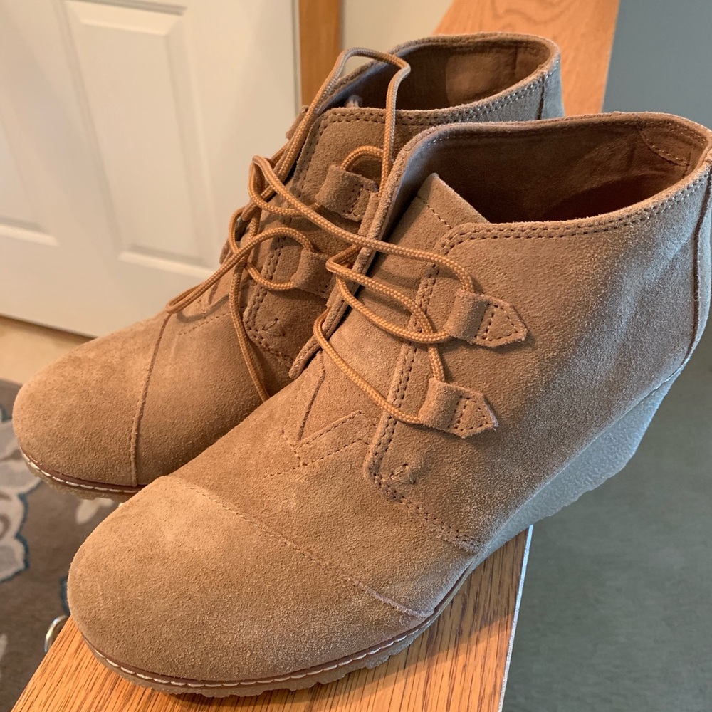 Toms Wedges